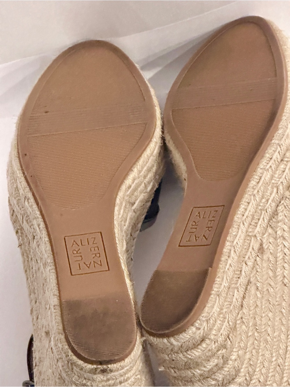 Naturalizer Black Espadrille Wedge Sandals Size 9.5 Comfort Shoes - Picture 9 of 16